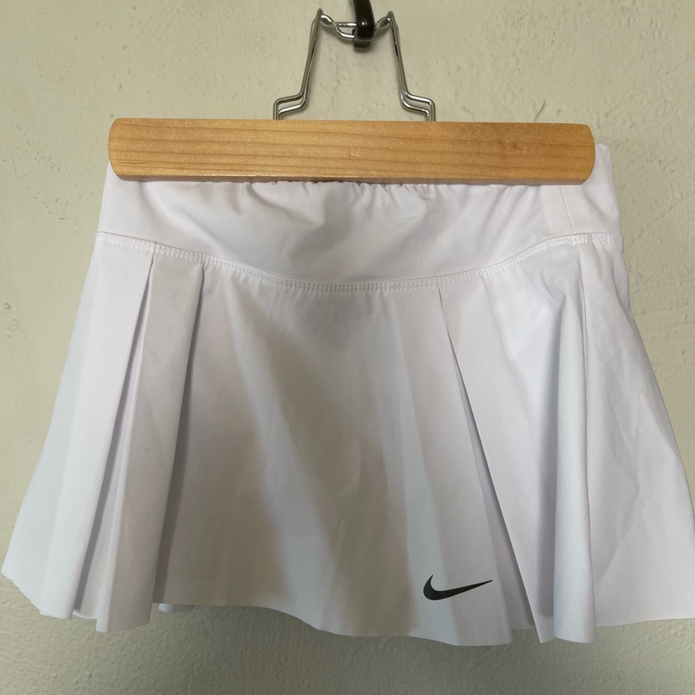Nike Girls White Pleated Skort
